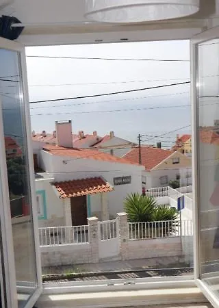 Bed and breakfast Mappamundo Ribamar (Torres Vedras)